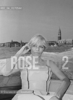 CINEMA / LATTRICE INGRID THULIN (SVEZIA) IN MOTOSCAFO A VENEZIA / FILM NATTLEK (GIOCHI DI NOTTE) / MOSTRA INTERNAZIONALE DARTE CINEMATOGRAFICA, BIENNALE 1966 - © ARCHIVIO Graziano Arici/Rosebud2 