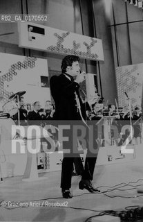 MUSICA ROCK / IL CANTANTE LITTLE TONY (ITALIA) IN CONCERTO / 1969 - © ARCHIVIO Graziano Arici/Rosebud2 .