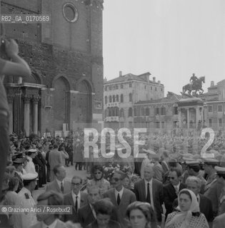 VENEZIA CASTELLO / TROMBA DARIA A S.ELENA / MOTOSCAFO MORTI VAPORETTO ACNIL ACTV / FUNERALI  / SS.GIOVANNI E PAOLO /11/9/1970 E GIORNI SEGUENTI - © ARCHIVIO Graziano Arici/Rosebud2 