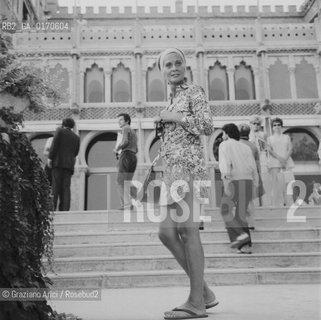 CINEMA / DAVANTI ALLHOTEL EXCELSIOR LATTRICE ALIDA VALLI / FILM LA STRATEGIA DEL RAGNO / MOSTRA INTERNAZIONALE DARTE CINEMATOGRAFICA, BIENNALE 1970 - © ARCHIVIO Graziano Arici/Rosebud2 