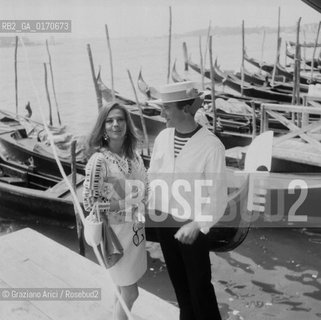CINEMA / LATTRICE CANTANTE NATALIE WOOD A VENEZIA / GONDOLA GONDOLIERE / 1967 - © ARCHIVIO Graziano Arici/Rosebud2 