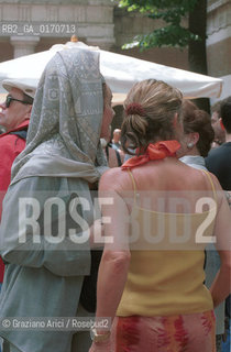 49¡ ESPOSIZIONE INTERNAZIONALE DARTE-  LA BIENNALE DARTE -   - PEOPLE - 2001  @ Graziano Arici/Rosebud2 / ARTE