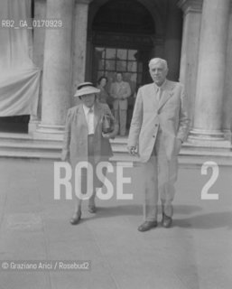 THE PAINTER GEORGES BRAQUE WITH HIS WIFE IN VENICE - 1948 © ARCHIVIO Graziano Arici/Rosebud2  / ARTE / PITTORE / MOGLIE