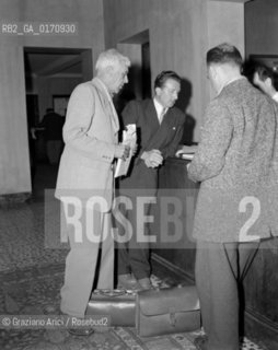 THE PAINTER GEORGES BRAQUE WITH THE GALLERIST AND COLLECTOR AIME MAEGHT AND LOUIS CLAYEUX, MAEGHT GALLERY DIRECTOR IN VENICE - 1950 © ARCHIVIO Graziano Arici/Rosebud2  / ARTE / PITTORE / COLLEZIONISTA / GALLERISTA