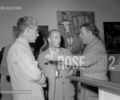 THE PAINTERS MARC CHAGALL WITH THE ART HISTORIAN RODOLFO PALLUCCHINI AT INTERNATIONAL ART EXPOSITION IN VENICE - 1948 © ARCHIVIO Graziano Arici/Rosebud2  / ARTE / PITTORE / XXIV BIENNALE DARTE / STORICO DELL ARTE