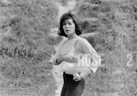 THE SINGER JULIETTE GRECO IN MALAMOCCO (VENICE)  - 196? © ARCHIVIO Graziano Arici/Rosebud2  / CANTANTE / MUSICA / POP ROCK JAZZ