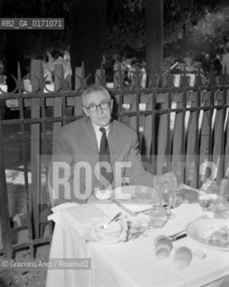THE PAINTER GIORGIO MORANDI AT INTERNATIONAL ART EXPOSITION IN VENICE - 1948 © ARCHIVIO Graziano Arici/Rosebud2  / ARTE / PITTORE / XXIV BIENNALE DARTE