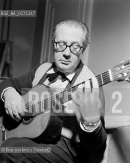 THE GUITARIST  ANDRES SEGOVIA - ROME- 1950 © ARCHIVIO Graziano Arici/Rosebud2  / MUSICA / CHITARRISTA / CHITARRA