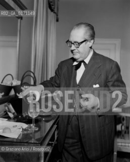 THE GUITARIST  ANDRES SEGOVIA - ROME- 1950 © ARCHIVIO Graziano Arici/Rosebud2  / MUSICA / CHITARRISTA
