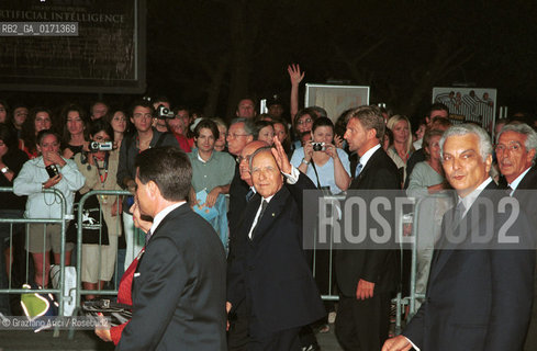 08/09 - VENICE - 58.INTERNATIONAL FILM FESTIVAL - THE PRESIDENT OF THE REPUBLIC OF ITALY CARLO AZEGLIO CIAMPI WITH HIS WIFE AND THE PRESIDENT OF BIENNALE PAOLO BARATTA - ©Graziano Arici/Rosebud2