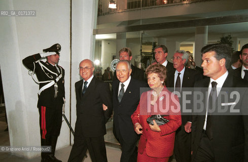 08/09 - VENICE - 58.INTERNATIONAL FILM FESTIVAL - THE PRESIDENT OF THE REPUBLIC OF ITALY CARLO AZEGLIO CIAMPI WITH HIS WIFE AND THE MINISTER OF CULTURE GIULIANO URBANI - ©Graziano Arici/Rosebud2