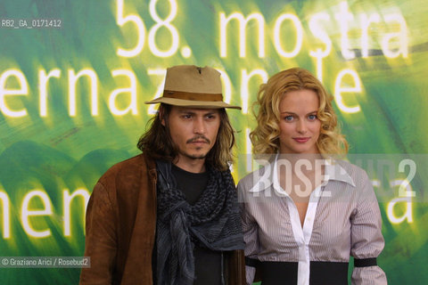 07/09 - VENICE - 58.INTERNATIONAL FILM FESTIVAL - FROM HELL - THE ACTOR JOHNNY DEPP WITH THE ACTRESS HEATHER GRAHAM - ©Graziano Arici/Rosebud2