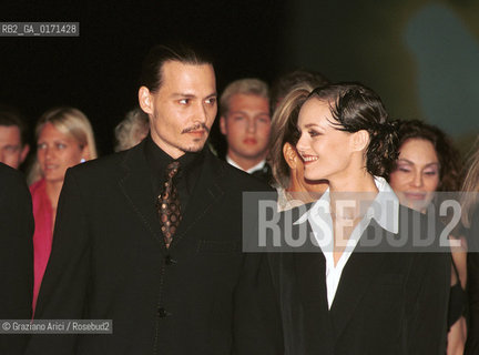 08/09 - VENICE - 58.INTERNATIONAL FILM FESTIVAL - FROM HELL - THE ACTOR JOHNNY DEPP WITH HIS WIFE VANESSA PARADIS  - Graziano Arici/Rosebud2