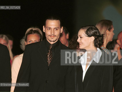 08/09 - VENICE - 58.INTERNATIONAL FILM FESTIVAL - FROM HELL - THE ACTOR JOHNNY DEPP WITH HIS WIFE VANESSA PARADIS  - Graziano Arici/Rosebud2
