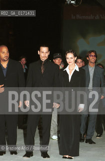 08/09 - VENICE - 58.INTERNATIONAL FILM FESTIVAL - FROM HELL - THE ACTOR JOHNNY DEPP WITH HIS WIFE VANESSA PARADIS  - Graziano Arici/Rosebud2