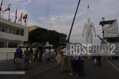 31/08 - VENICE - 58. INTERNATIONAL FILM FESTIVAL - PERFORMANCE OF THE GROUP  LA FURA DELS BAUS - ©Graziano Arici/Rosebud2