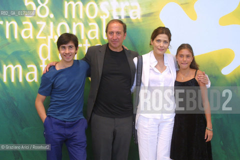 04/09 - VENICE - 58. INTERNATIONAL FILM FESTIVAL -  LUCE DEI MIEI OCCHI - THE DIRECTOR GIUSEPPE PICCIONI WITH THE ACTORS LUIGI LO CASCIO, SANDRA CECCARELLI AND BARBARA VALENTE  - ©Graziano Arici/Rosebud2