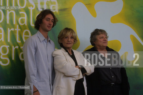 08/09 - VENICE - 58. INTERNATIONAL FILM FESTIVAL -  CET AMOUR LA - THE ACTRESS JEANNE MOREAU WITH THE ACTOR AYMERIC DEMARIGNY AND THE DIRECTOR JOSEE DAYAN - ©Graziano Arici/Rosebud2
