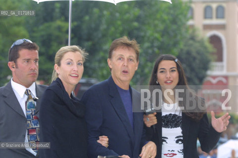 04/09 - VENICE - 58. INTERNATIONAL FILM FESTIVAL - TUESDAY - THE SINGER PAUL MCCARTNEY WITH HIS WIFE  - ©Graziano Arici/Rosebud2