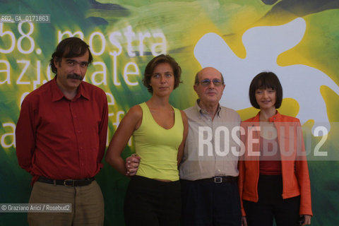 02/09 - VENICE - 58. INTERNATIONAL FILM FESTIVAL - PORTO DE MINHA INFANCIA - THE CAST OF THE FILM  - ©Graziano Arici/Rosebud2