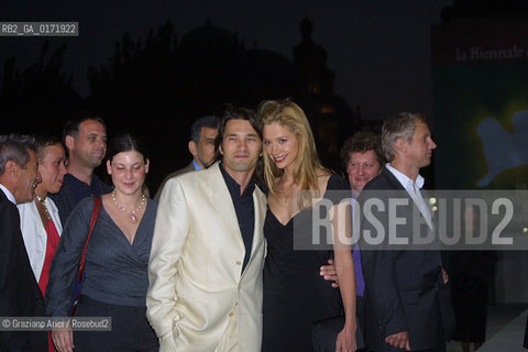 05/09 - VENICE - 58. INTERNATIONAL FILM FESTIVAL - THE TRIUMPH OF LOVE - THE ACTRESS MIRA SORVINO WITH HER BOYFRIEND , THE ACTOR OLIVIER MARTINEZ - ©Graziano Arici/Rosebud2 .