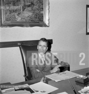 THE POLITICIAN SILVIUS MAGNAGO IN BOLZANO ( PRESIDENT OF THE SUDTIROLER VOLKSPARTEI ) - 195? - © ARCHIVIO Graziano Arici/Rosebud2  / POLITICA / QUESTIONE ALTO ADIGE