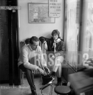 THE PRINCE ATTOLICO WITH THE MODEL BETTINA IN CORTINA DAMPEZZO - 1962 - © ARCHIVIO Graziano Arici/Rosebud2  / NOBILTA / PRINCIPE / MODA