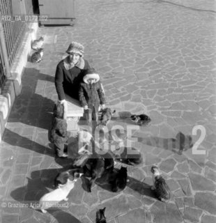 THE OPERA SINGER ANNA DE CAVALIER WITH HER CHILDREN - VENICE - 1961 - ©Graziano Arici/Rosebud2 / CANTANTE LIRICO