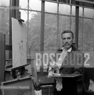 THE OPERA SINGER MARIO DEL MONACO PAINTING AT HIS HOME - LANCENICO - 1970 - ©Graziano Arici/Rosebud2 / CANTANTE LIRICO / ARTE / DIPINGERE