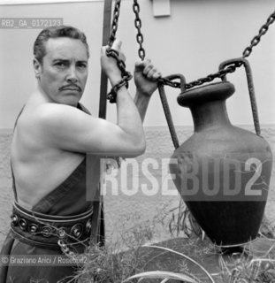 THE OPERA SINGER MARIO DEL MONACO AT HIS HOME - LANCENICO - 1970 - ©Graziano Arici/Rosebud2 / CANTANTE LIRICO