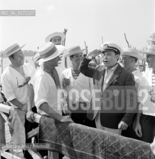 THE OPERA SINGER MARIO DEL MONACO IN VENICE - 1960 - ©Graziano Arici/Rosebud2 / CANTANTE LIRICO / GONDOLIERI