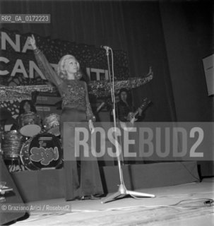 THE 2ND YOUNG SINGERS FESTIVAL IN MESTRE (VENICE) : THE SINGER PATTY PRAVO - 1972 - © ARCHIVIO Graziano Arici/Rosebud2  / MUSICA POP / CANTANTE