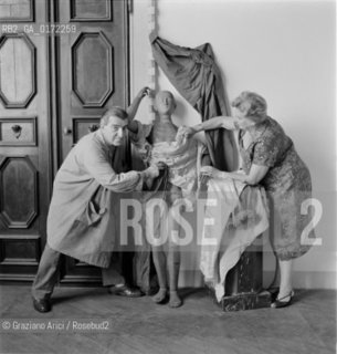 THE PAINTER GREGORIO SCILTIAN  AT HIS STUDIO IN VENICE - 1968 - © ARCHIVIO Graziano Arici/Rosebud2  / ARTE / PITTORE