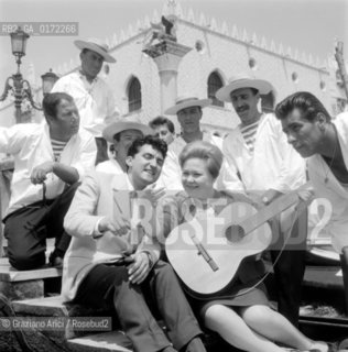 THE OPERA SINGER RENATA SCOTTO IN VENICE - 1962  © ARCHIVIO Graziano Arici/Rosebud2  / MUSICA / MUSICA LIRICA / CANTANTE / GONDOLIERI