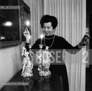 THE OPERA SINGER GIULIETTA SIMIONATO IN HER HOME - MILAN - 1962 © ARCHIVIO Graziano Arici/Rosebud2  / MUSICA/ CANTANTE LIRICO