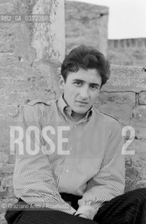 THE  SINGER AND COMPONIST PINO DONAGGIO - BURANO - 1960 © ARCHIVIO Graziano Arici/Rosebud2  / MUSICA LEGGERA / POP ROCK / COMPOSITORE