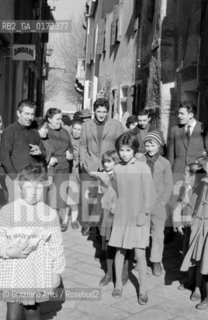 THE  SINGER AND COMPONIST PINO DONAGGIO - VENICE - 1960 © ARCHIVIO Graziano Arici/Rosebud2  / MUSICA LEGGERA / POP ROCK / COMPOSITORE