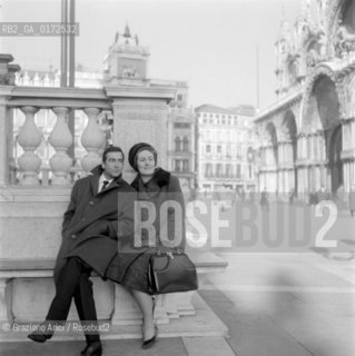 THE OPERA SINGER JOAN SUTHERLAND WITH HER HUSBAND IN VENICE - 1961  © ARCHIVIO Graziano Arici/Rosebud2  / MUSICA / MUSICA LIRICA / CANTANTE