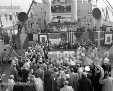 THE AMBASSADOR DUNN ON BOARD OF LIBERTY  - VENICE - 1947 © ARCHIVIO Graziano Arici/Rosebud2  / AMBASCIATORE / POLITICA