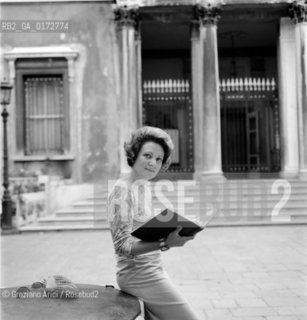 THE CHOREOGRAPHER LUCIANA NOVARO IN VENICE - 1962 - © ARCHIVIO Graziano Arici/Rosebud2  / TEATRO / COREOGRAFO / TEATRO LA FENICE