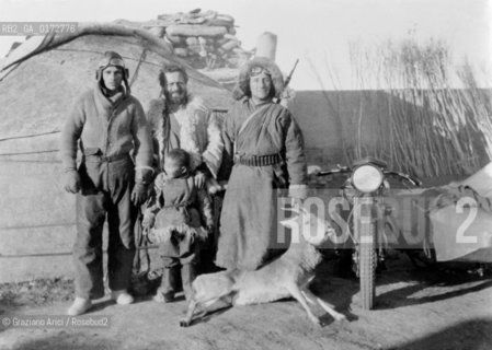TRAVEL OF THE EXPLORER ORRANDINI IN CHINA ( MARCO POLO 2)  - 1957 © ARCHIVIO Graziano Arici/Rosebud2  / ESPLORATORE