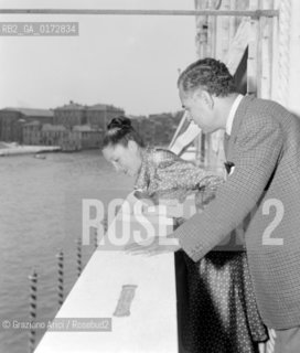 THE PAINTER TAMAYO RUFINO WITH HIS WIFE -  VENICE - 1950 © ARCHIVIO Graziano Arici/Rosebud2  / ARTE / PITTORE