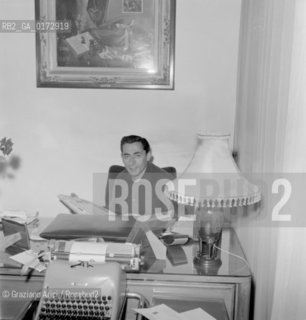 THE CHAMPION CYCLIST FAUSTO COPPI AT HOME - NOVI LIGURE - 1960 © ARCHIVIO Graziano Arici/Rosebud2  / SPORT / BICICLETTA / CICLISMO