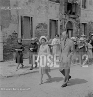 THE QUEEN ELISABETH II WITH HIS HUSBAND THE DUKE PILIPH OF EDIMBURG IN VENICE - 1961 - © ARCHIVIO Graziano Arici/Rosebud2  / NOBILI / REGINA/ DUCHI