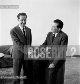 THE DIRECTOR OF THE VENICE INTERNATIONAL FILM FESTIVAL EMILIO LORENO WITH FLORIS LUIGI AMMANNATI - VENICE - 1960 - © ARCHIVIO Graziano Arici/Rosebud2  / CINEMA / DIRETTORE MOSTRA DEL CINEMA