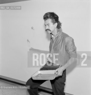 THE PAINTER GEORGES MATHIEU AT THE CAVALLINO ART GALLERY IN VENICE - 1960 © ARCHIVIO Graziano Arici/Rosebud2  / ARTE / PITTORE
