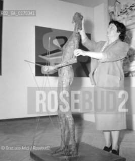 THE SCULPTOR GERMAINE RICHIER - VENICE - 1952 © ARCHIVIO Graziano Arici/Rosebud2  / ARTE / SCULTORE