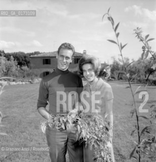 THE DUKE AMEDEO OF AOSTA WITH HIS WIFE CLAUDIA OF FRANCE IN S.GIUSTINO VALDARNO  - 196? © ARCHIVIO Graziano Arici/Rosebud2  / NOBILTA / DUCA