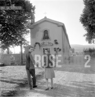 THE DUKE AMEDEO OF AOSTA WITH HIS WIFE CLAUDIA OF FRANCE IN S.GIUSTINO VALDARNO  - 196? © ARCHIVIO Graziano Arici/Rosebud2  / NOBILTA / DUCA
