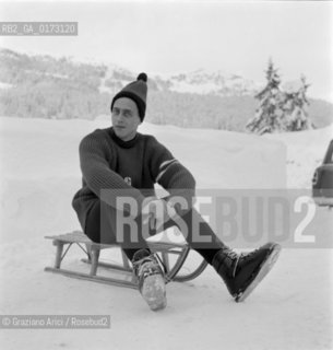 THE DUKE AMEDEO OF AOSTA IN CRANS SUR SERRE - 1960 © ARCHIVIO Graziano Arici/Rosebud2  / NOBILTA / SLITTA / DUCA